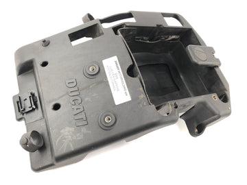 Ducati 999 H4 [2003] - Battery box bracket cover