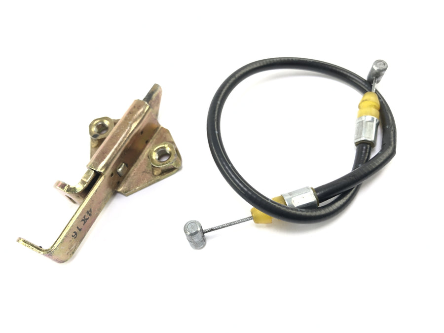 Kawasaki Z 1000 ZRT00A [2006] - Seat lock with Bowden cable
