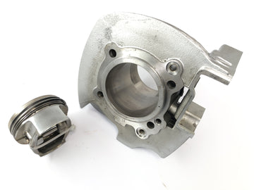 Ducati Monster M600 [1995] - cylinder kit cylinder with pistons at the rear cylinder