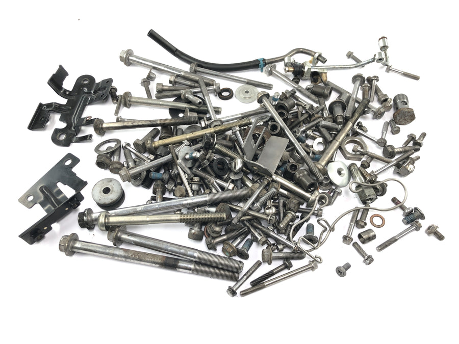 Triumph Bonneville T100 986MF [2012] - remaining parts and screws small parts