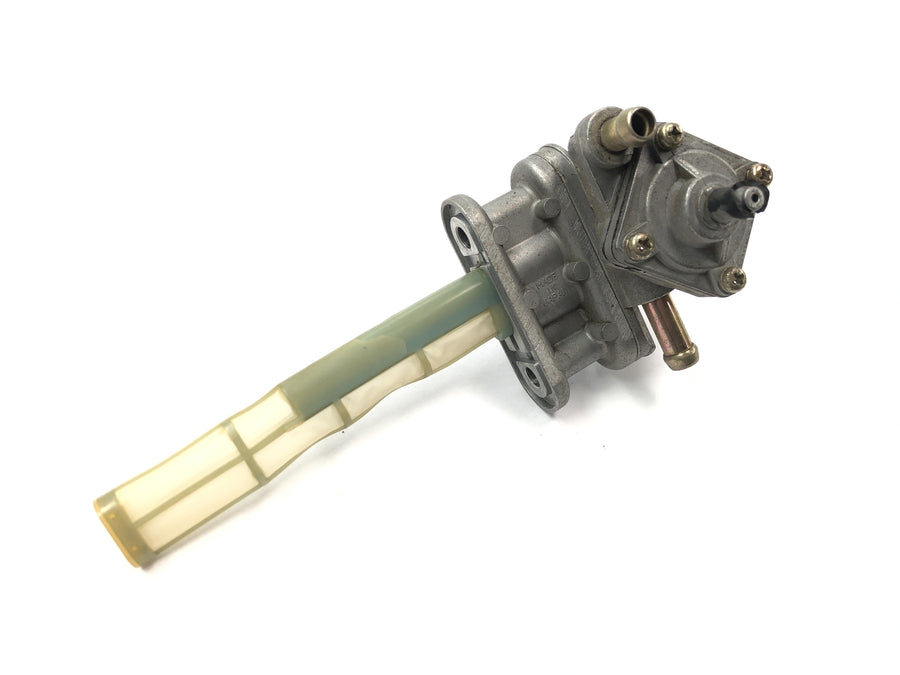 Triumph Daytona 900 T300 [1996] - Fuel tap fuel switch