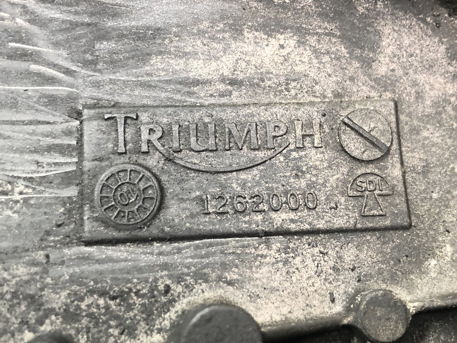 Triumph Bonneville T100 986MF [2012] - Sprocket cover engine cover right