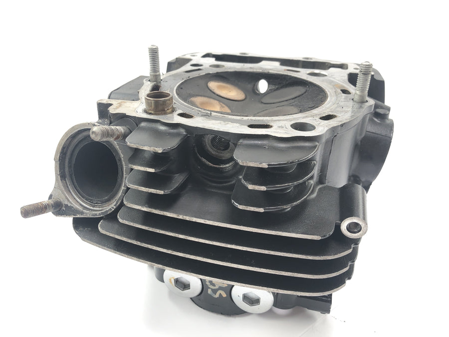 Kawasaki VN 1500 Classic VNT50D [2001] - cylinder head in front