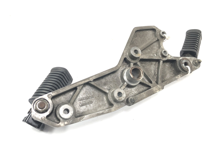 Kawasaki Z 1100 KZZ10A [1984] - footrest plate on the right with footrests