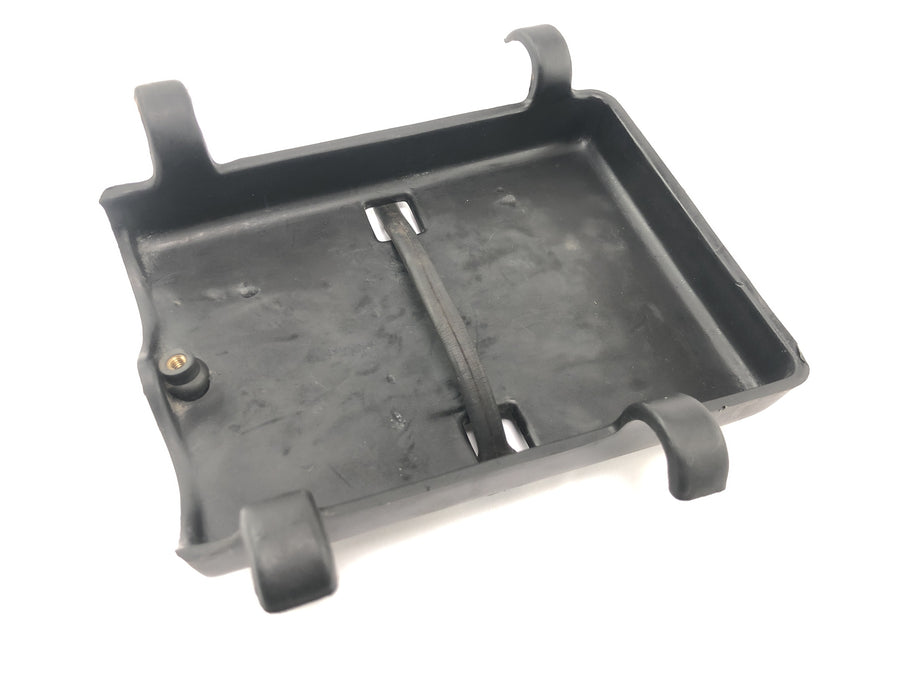 Moto Guzzi V11 Sport [1999] - Storage compartment lid