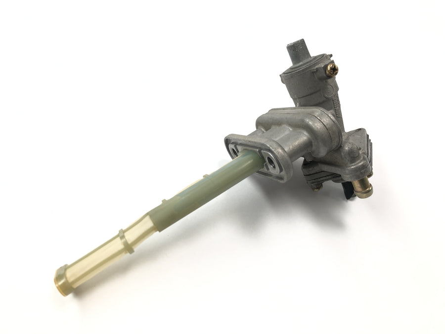 Triumph Daytona 900 T300 [1996] - Fuel tap fuel switch