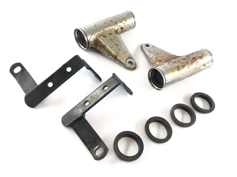 Moto Guzzi 850-T3 [1980] - Headlight mount