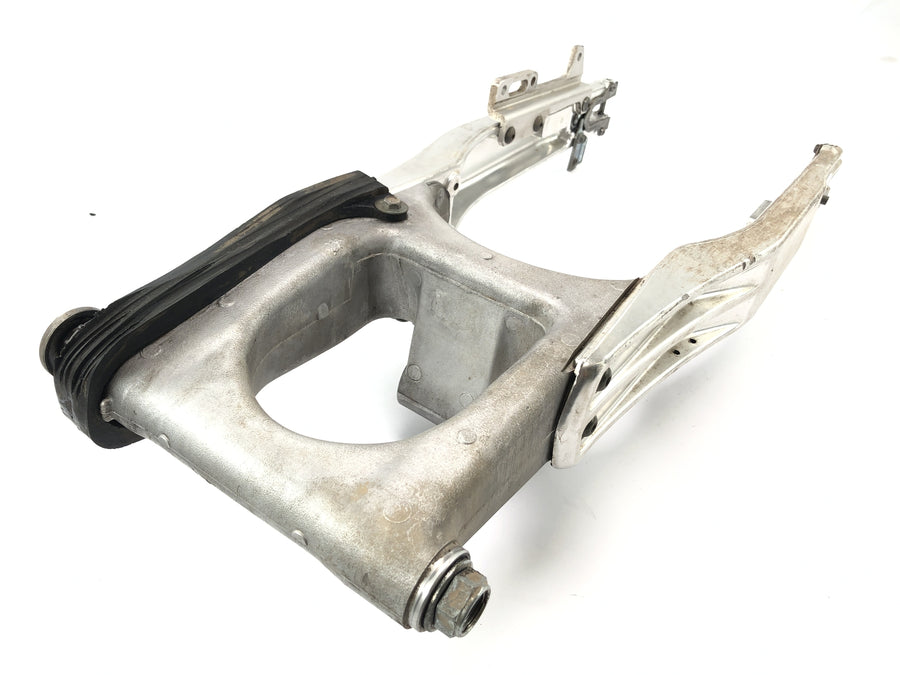 Suzuki DR 350 SK42B [1991] - Schwinge rear wheel swing