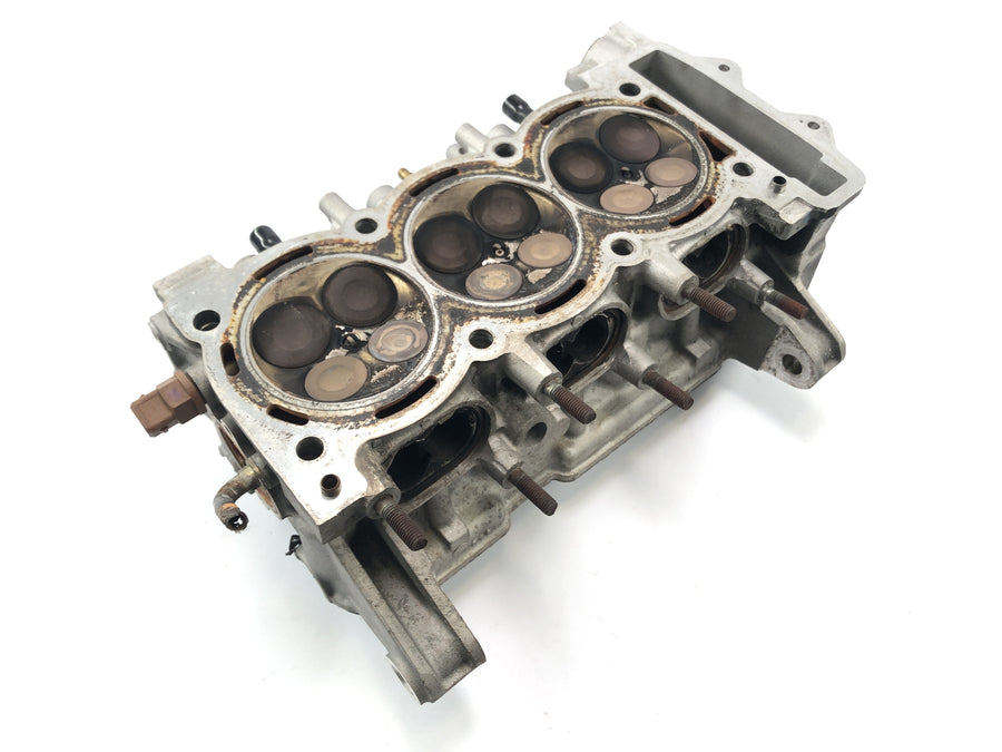 Triumph Daytona 955i T595N [2003] - cylinder head valve head motor block head