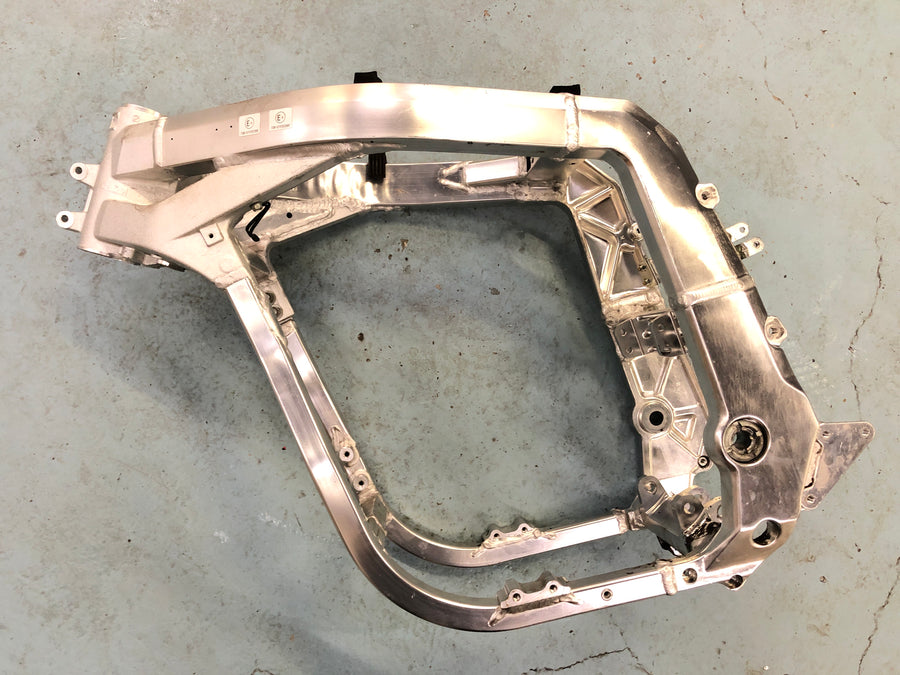 Suzuki GSX-R 1100 W GU75 C [1993] - Frame without papers