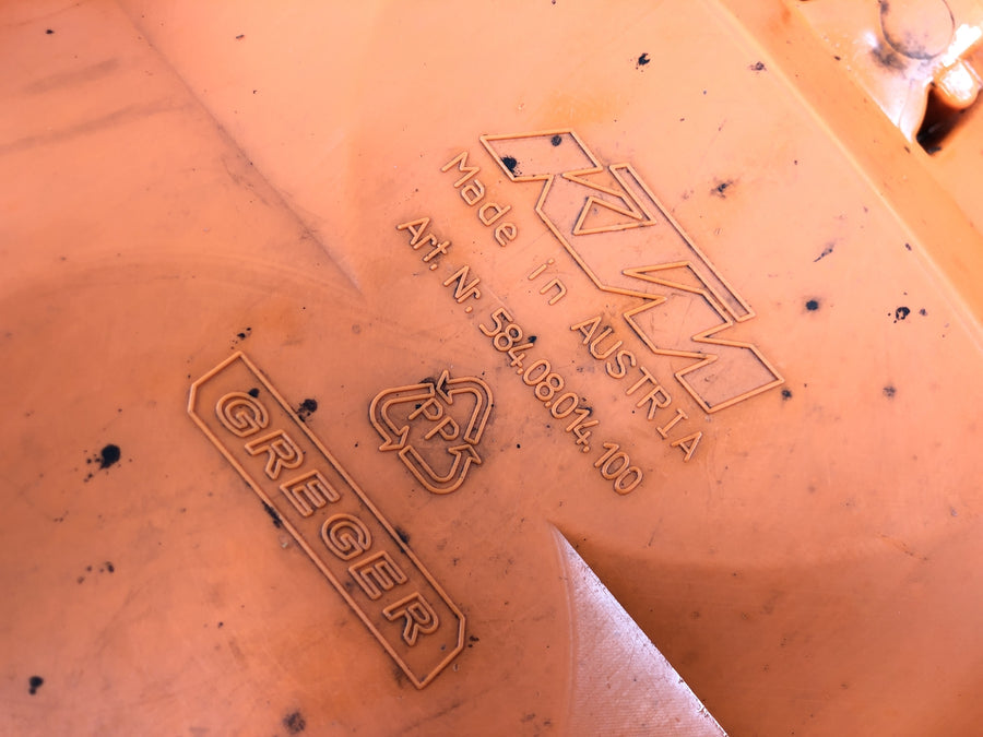 KTM 640 Adventure LC4 [2001] - rear fender rear fender