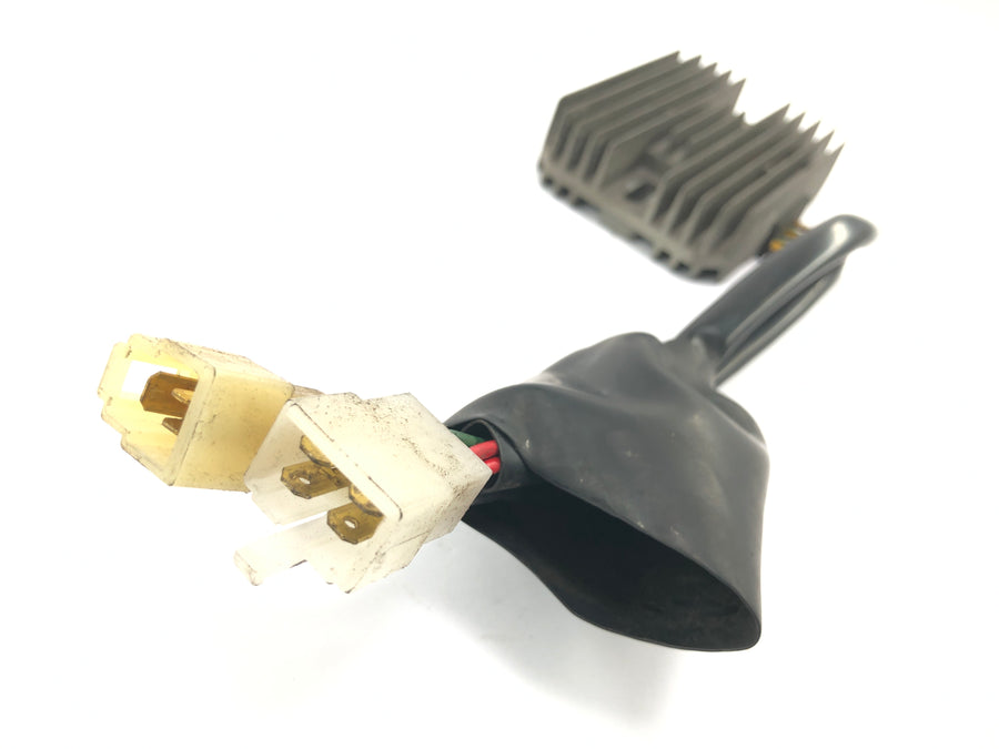 Honda VFR 800 FI RC46 [1999] - Voltage regulator rectifier regulator