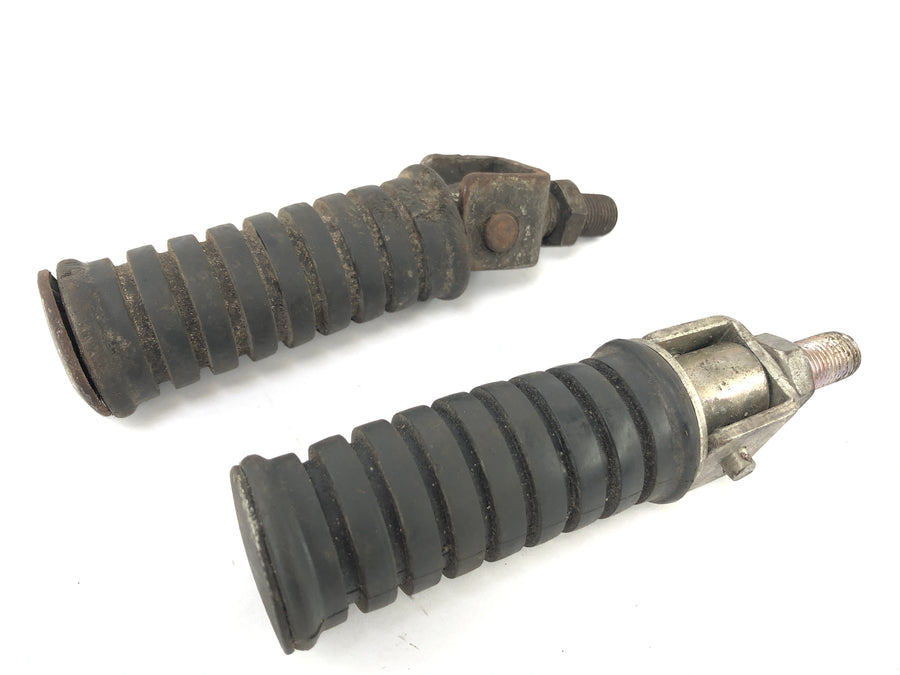 Yamaha XT 500 1U6 [1981] - Footrests Passenger Footrests