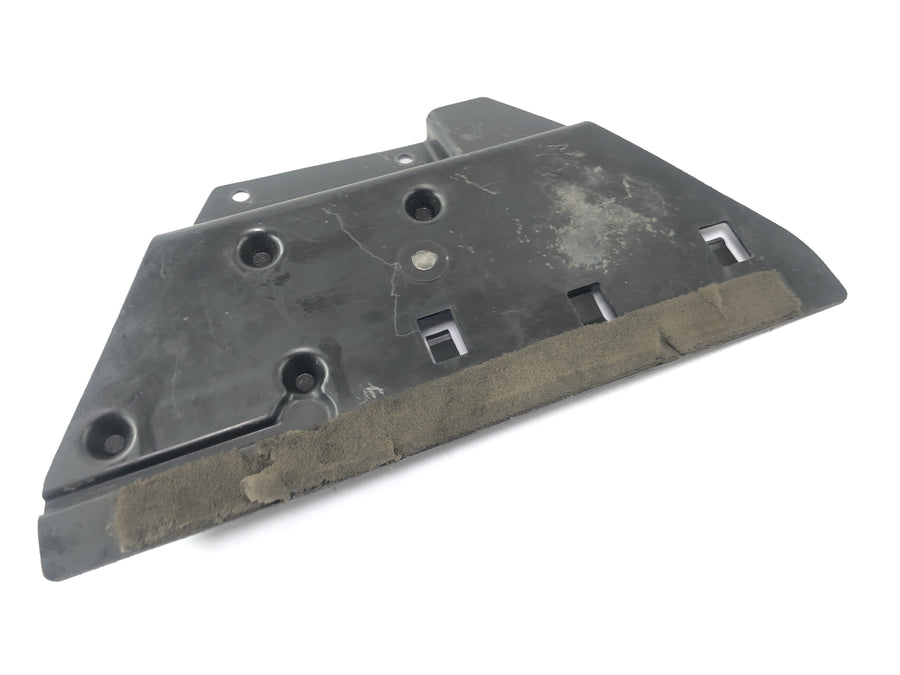 Yamaha YZF R1 RN01 [1998] - Engine cover holder Recording for ignition coils