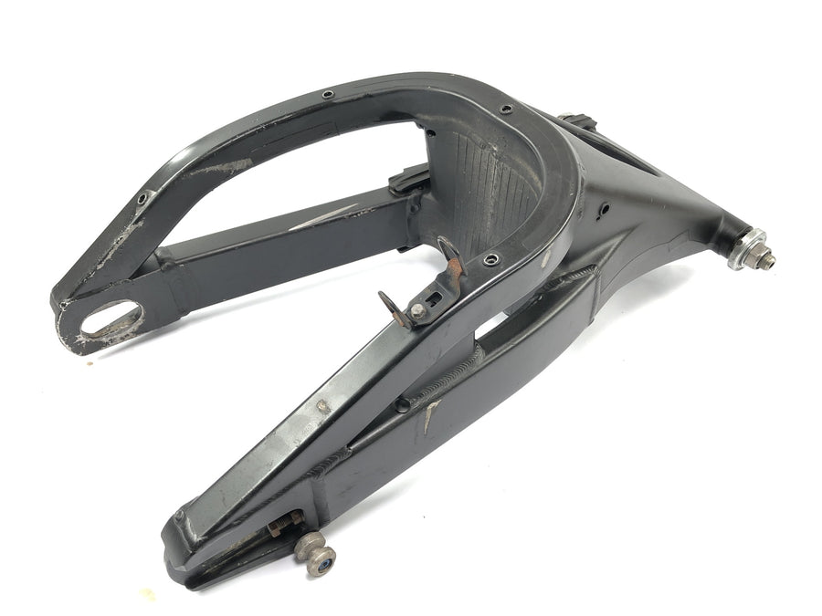 Yamaha YZF R1 RN09 [2003] - Swinge rear wheel swing swing arm at the back