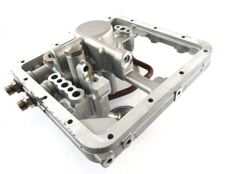 Moto Guzzi 1200 Sport [2007] - Oil pan deck mounting oil strainer and oil filter