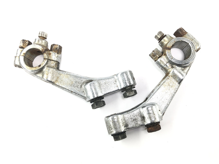 Moto Guzzi V7 Special [1971] - handlebar clamp clamp pair handlebar mount