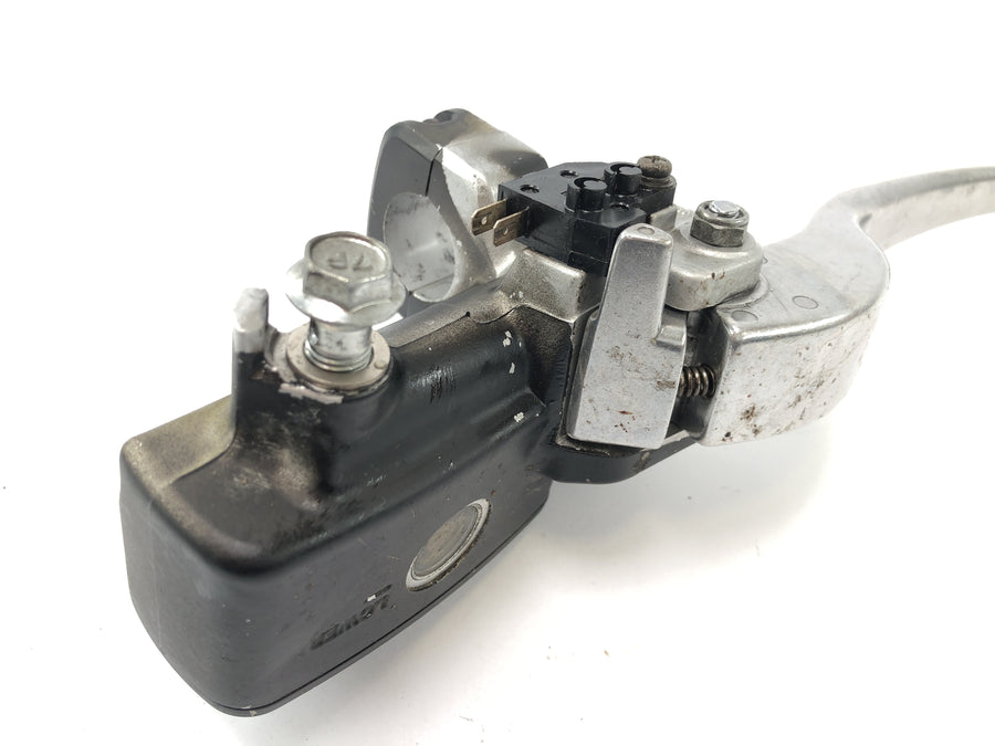 Suzuki VZ 1500 WVCU [2011] - Front brake pump Hand brake pump handlebar fitting right
