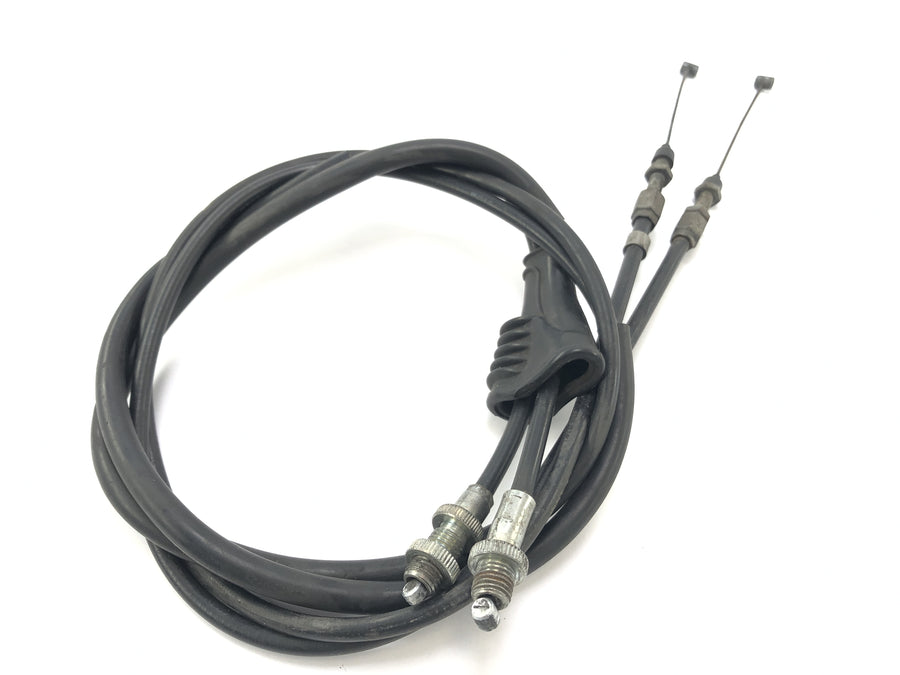 Yamaha XT 500 1U6 [1981] - Throttle cables opener and closer Bowden cable