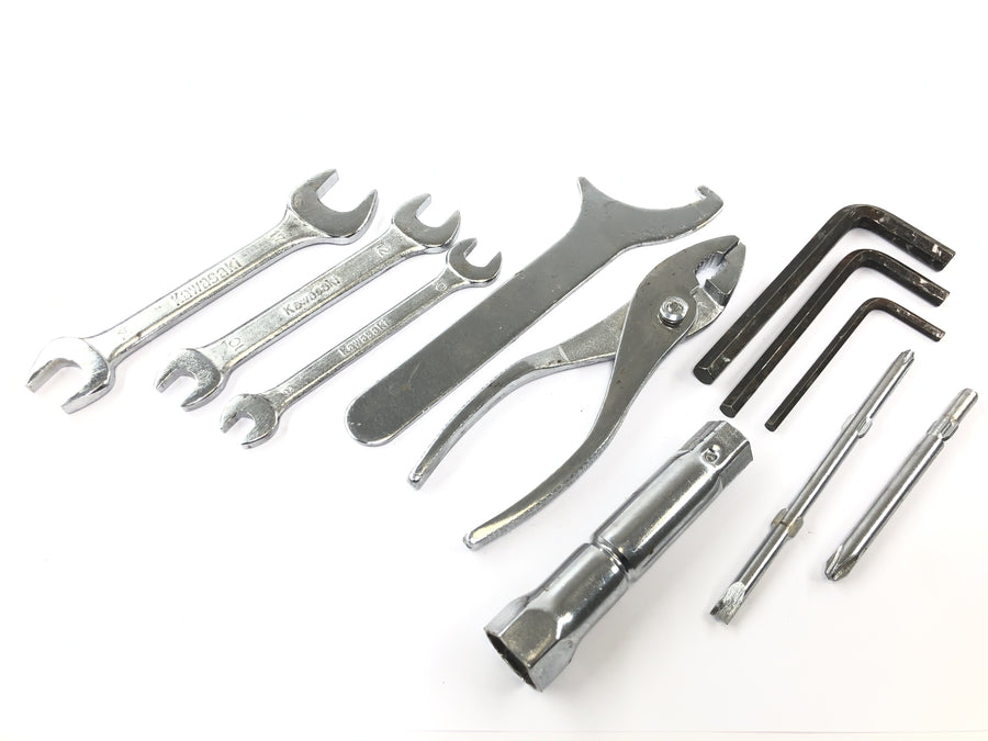 Kawasaki VN 1600 Classic VNT60A [2007] - On-board tools tool set tool bag