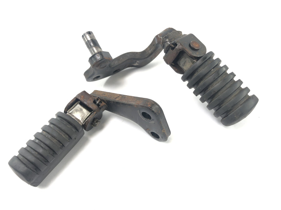 Yamaha XT 600 43F [1985] - Footrest driver's footrests with holder left and right