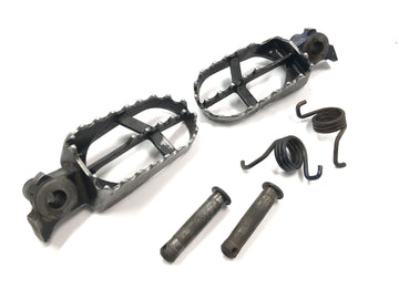 Yamaha YZ 426 F [2000] - Driver's footrests left and right set pair - 0