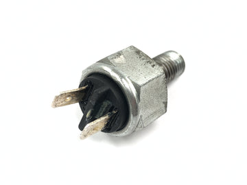 Triumph Bonneville T100 986MF [2012] - Brake light switch hydraulic pressure switch