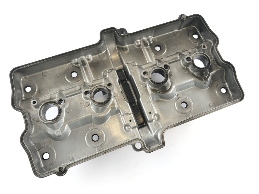 Suzuki Bandit 1200 GV75A [1998] - Valve cover