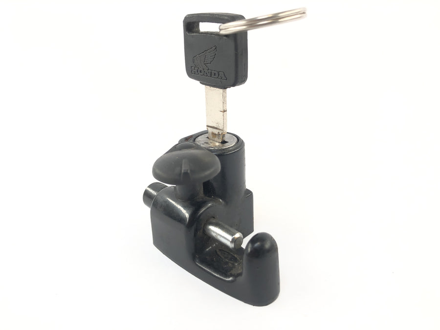 Honda NX 650 RD02 [1989] - locksmith ignition lock Tank lock Helmschloss Gabelbrücke above