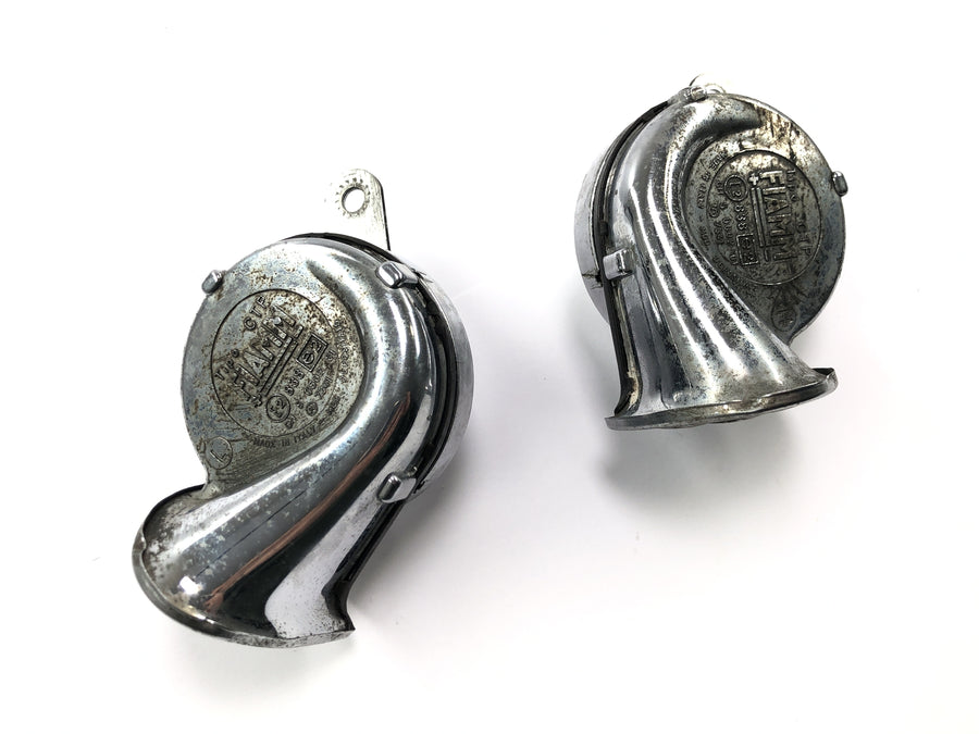 MOTO GUZZI CALIFORNIA 2 1000 VT [1982] - horn signal horn fanfare pair chrome