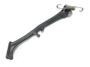 Kawasaki Zephyr 750 ZR750C [1994] - Side stand side support with side stand spring