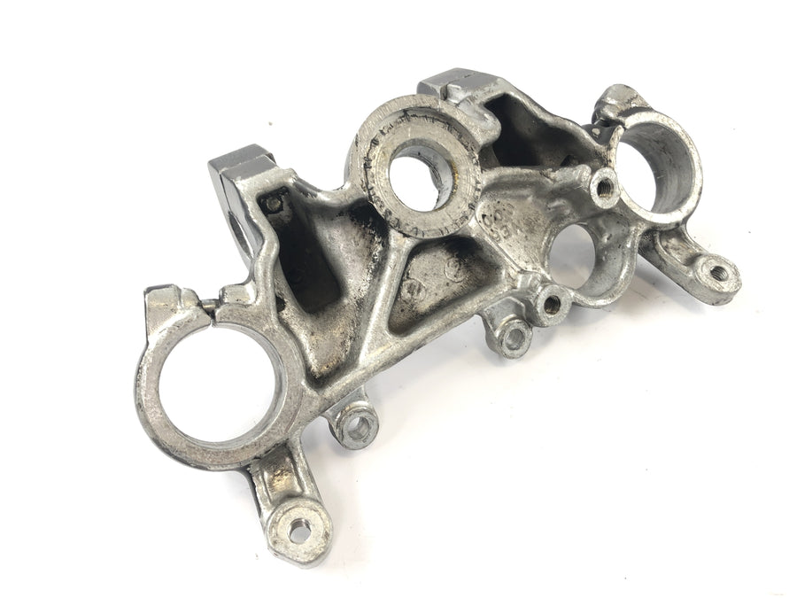 Honda CBX 650 E RC13 [1983] - fork bridge above fork platter