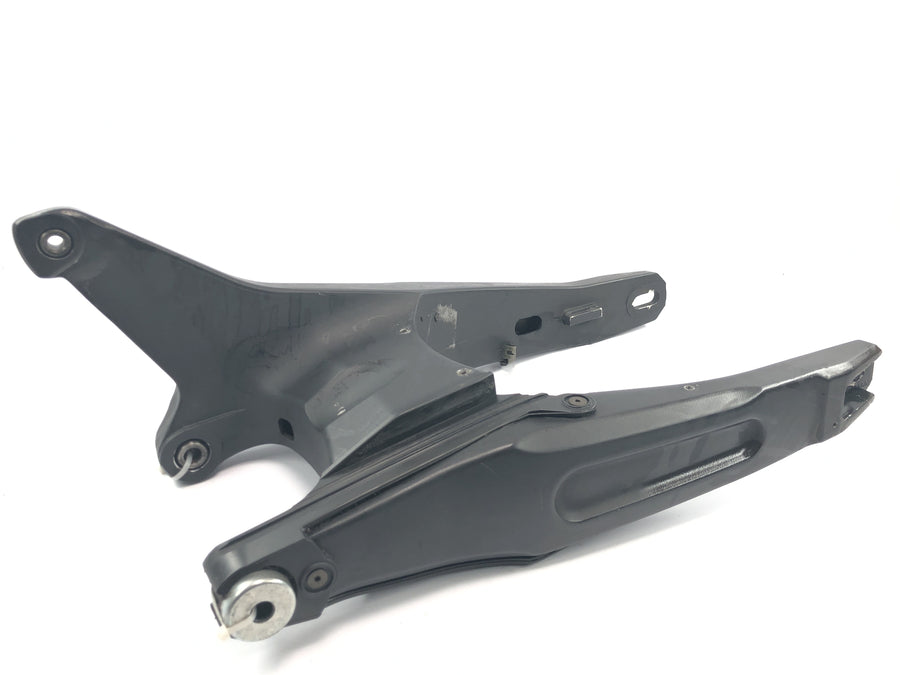 Yamaha MT 03 RM02 [2007] - Swing arm rear wheel swing arm rear wheel guide