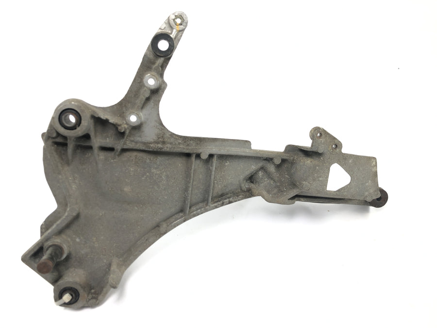 Honda ST 1100 SC26 Pan European [1990] - Footrest system right footrest holder