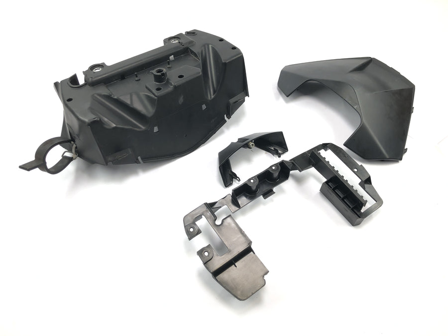 KTM RC 125 [2016] - Battery box subframe battery compartment with tank fairing at the front