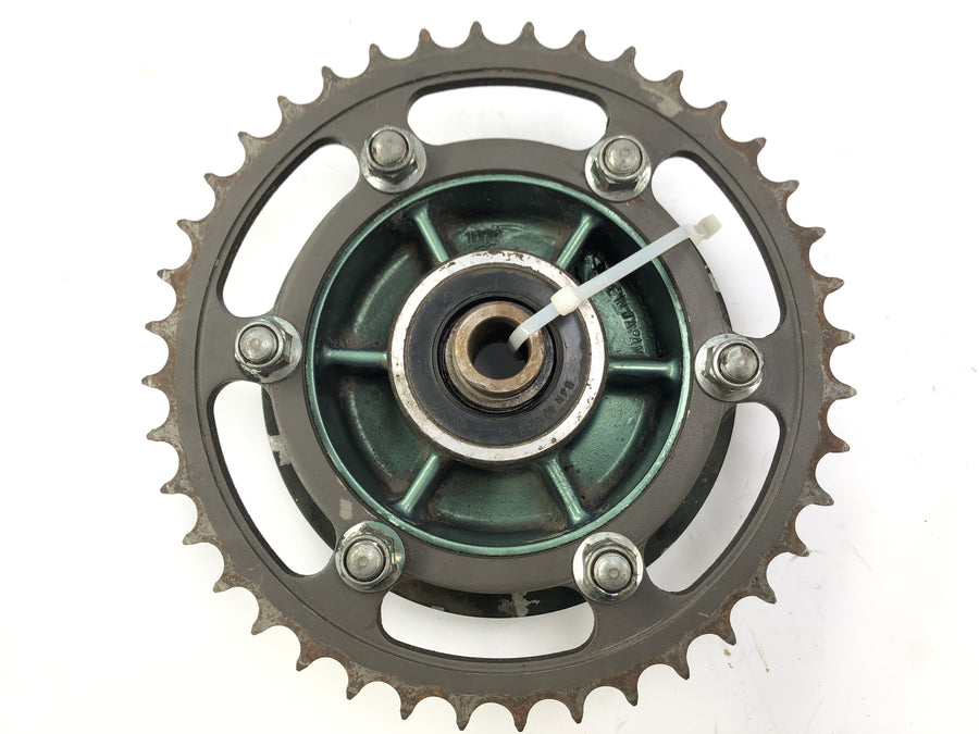 Kawasaki GPZ 1000 RX [1987] - Sprocket carrier with sprocket