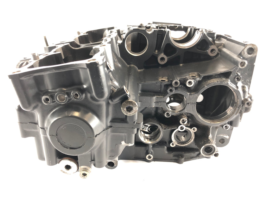 Suzuki GSX-R 1100 W GU75 C [1993] - Engine housing