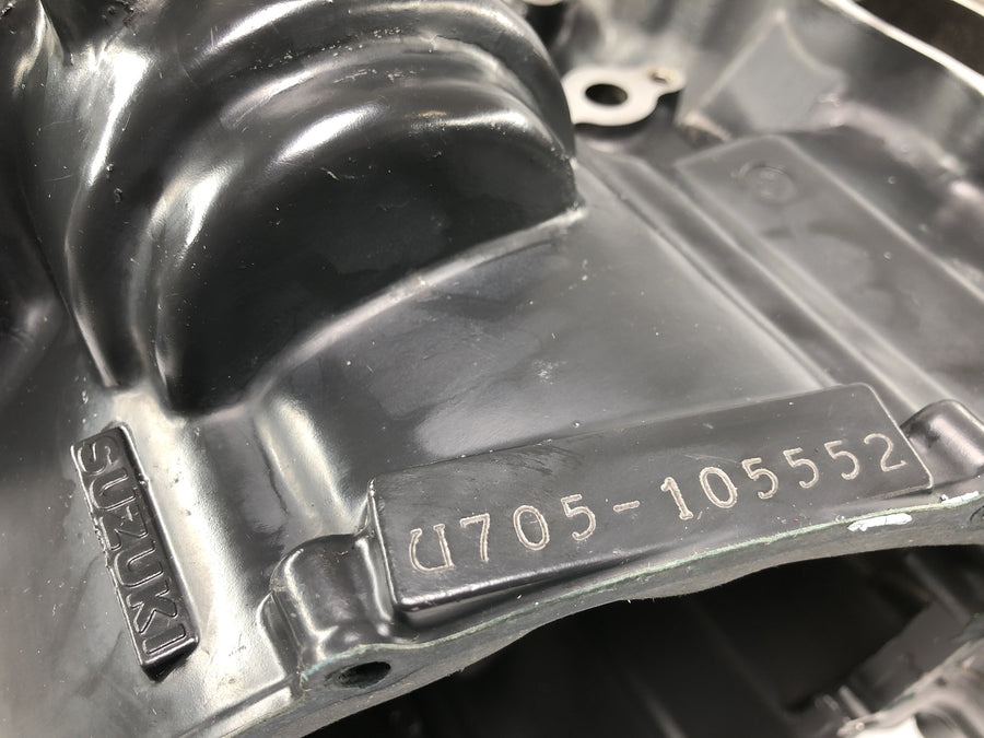 Suzuki GSX R 1100 GU74C [1987] - engine housing crankcase engine block empty housing