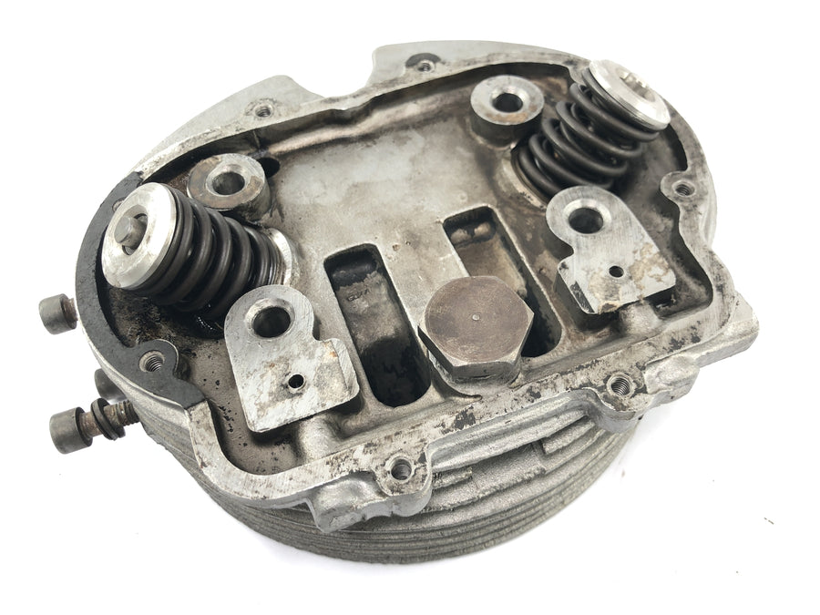 Moto Guzzi V7 Special [1971] - Cylinder head left valve head head engine cylinder head