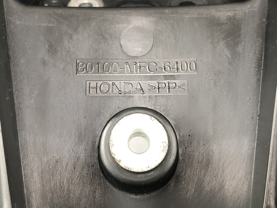 Honda FMX 650 RD12 [2006] - License plate holder splash guard