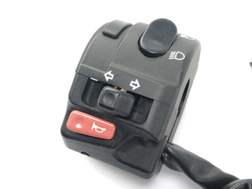 Triumph Sprint ST 1050 [2005] - handlebar switch on the left multifunction switch