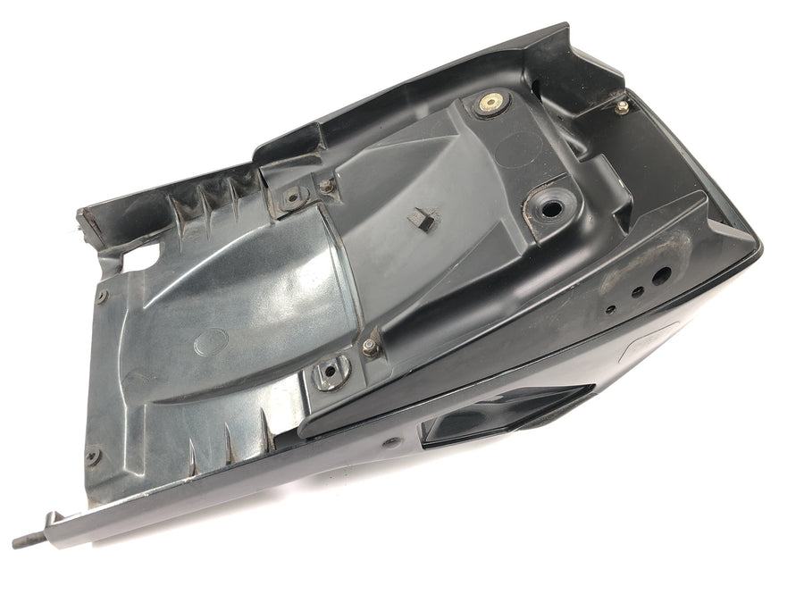 BMW K 1100 LT [1993] - Rear panel, rear panel color code 679