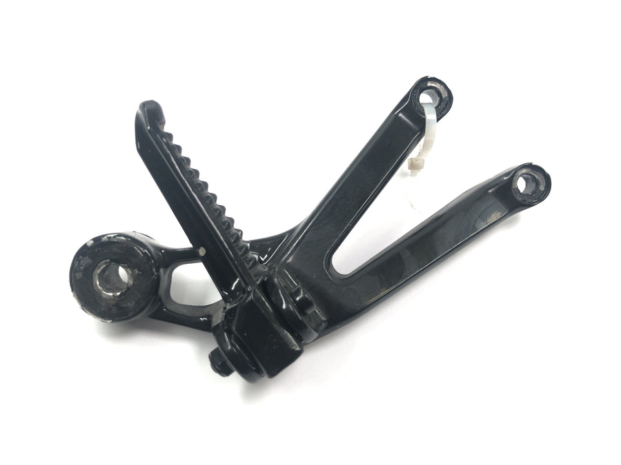 Yamaha YZF R1 RN04 [2001] - Footrest passenger footrest right