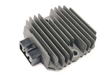 Kawasaki ZXR 400 ZX400L [1992] - Voltage regulator rectifier regulator