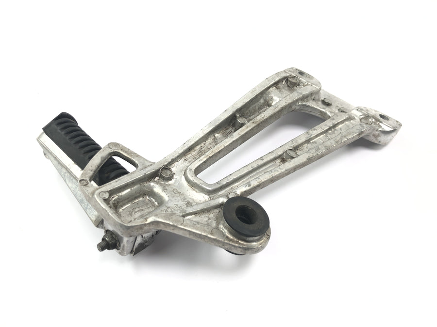 Yamaha XJR 1300 RP02 [1999] - Pillion footrest footrest holder rear left