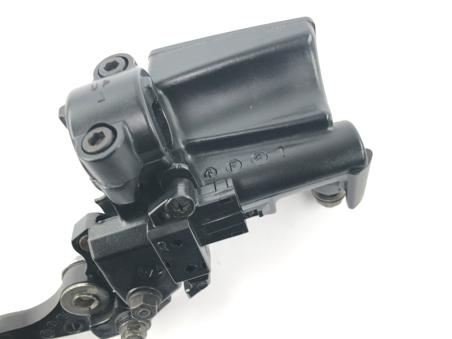 Triumph Daytona 900 T300D [1996] - Clutch pump handlebar fitting left