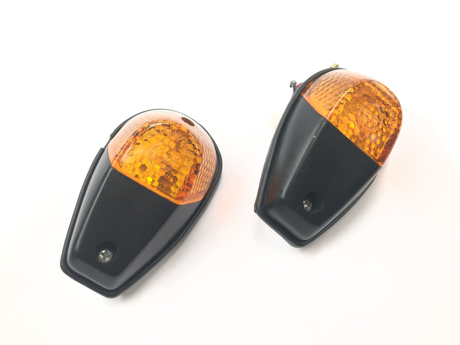 Suzuki GSX R 1100 GU74C [1987] - Indicator indicator pair front oval