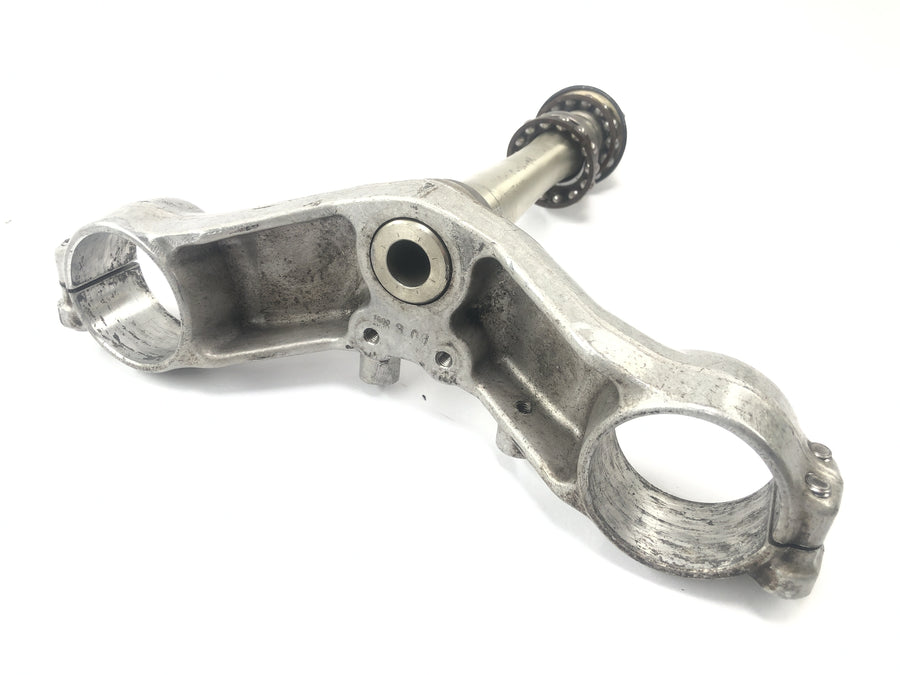 Yamaha YZF R1 RN01 [1998] - fork bridge below