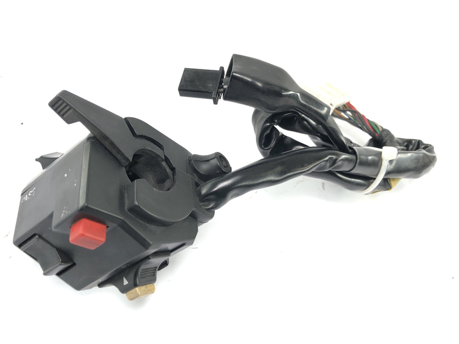 Triumph Daytona 900 T300 [1993] - handlebar switch on the left handlebar fittings
