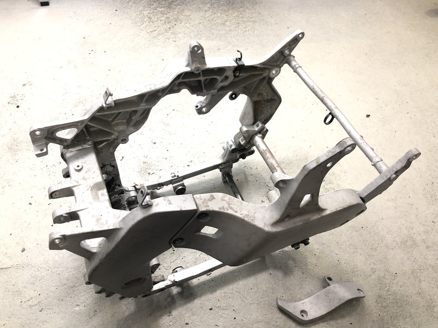 Yamaha GTS 1000 4FV [1997] - Frame with papers